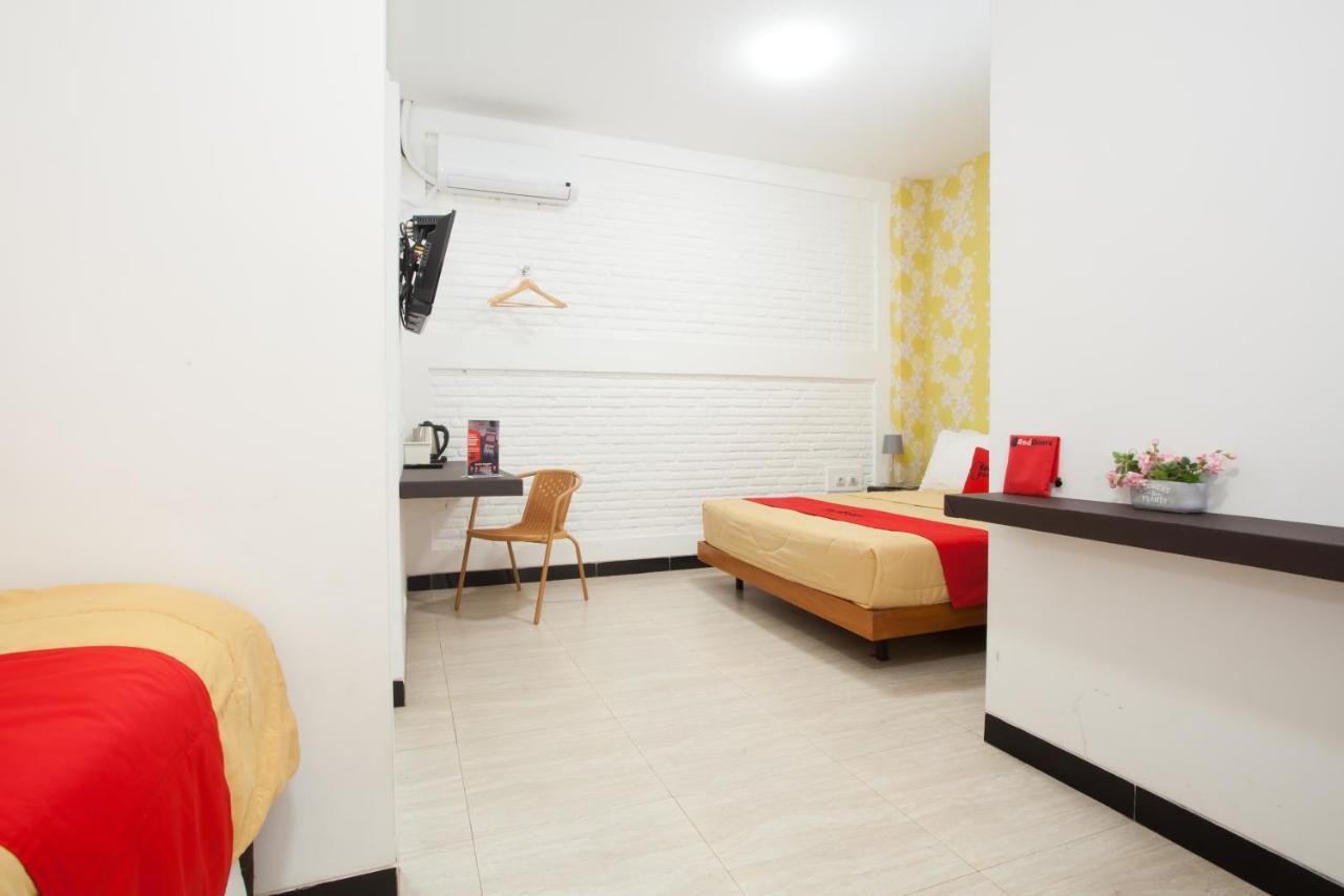 Reddoorz Near Museum Angkut Batu Hotel Batu  Kültér fotó