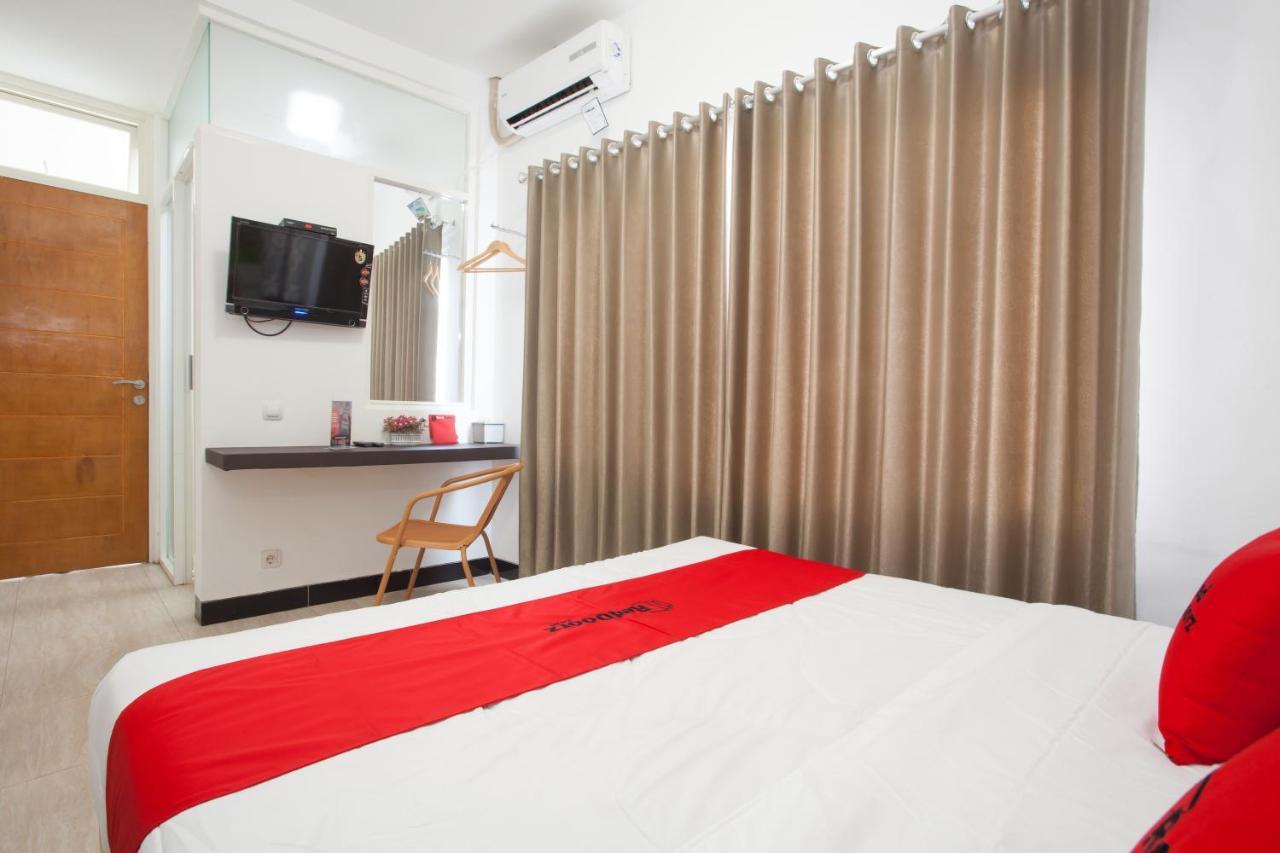 Reddoorz Near Museum Angkut Batu Hotel Batu  Kültér fotó